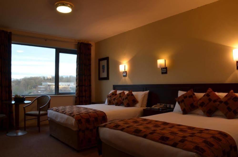 Kiltimagh Park Hotel Buitenkant foto