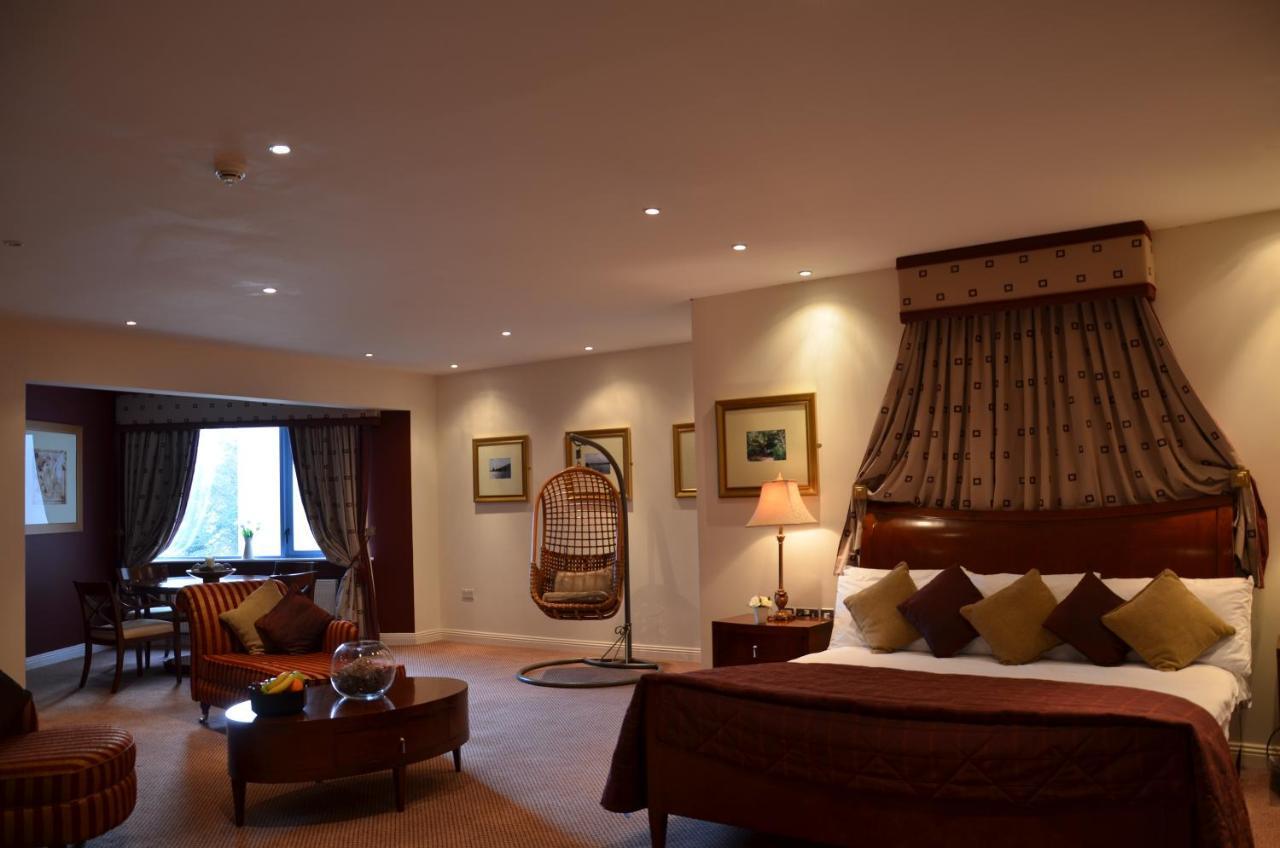 Kiltimagh Park Hotel Buitenkant foto